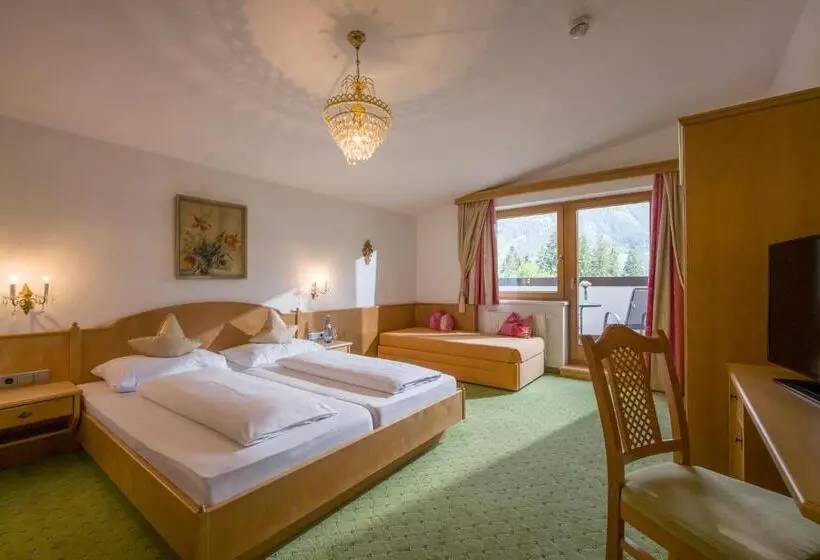 Standard Kolmen Hengen Huone Parveke, Pension Wiesenhof
