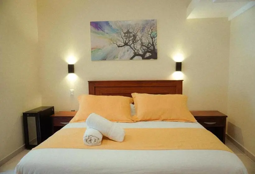 اتاق لوکس با تخت بزرگ, Hostal Cañalimeña