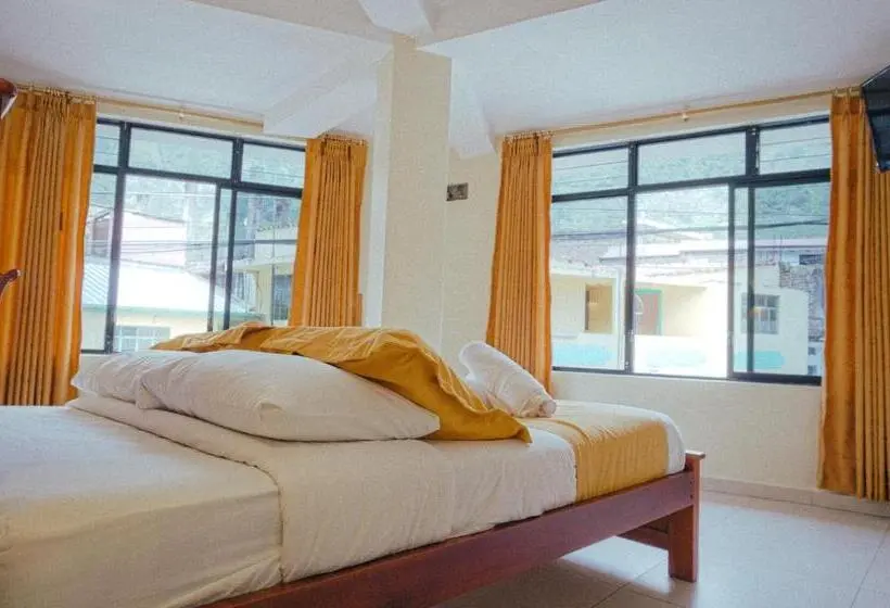 اتاق لوکس, Hostal Cañalimeña