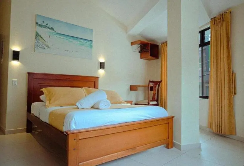 اتاق لوکس, Hostal Cañalimeña