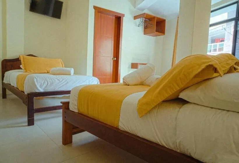 اتاق لوکس سه تخته, Hostal Cañalimeña