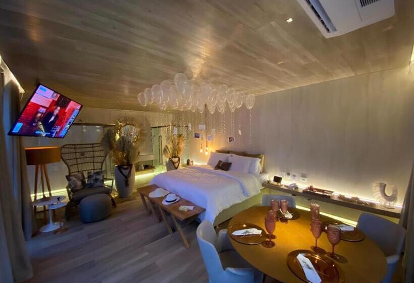 デラックスバンガロー, Viasul Motel