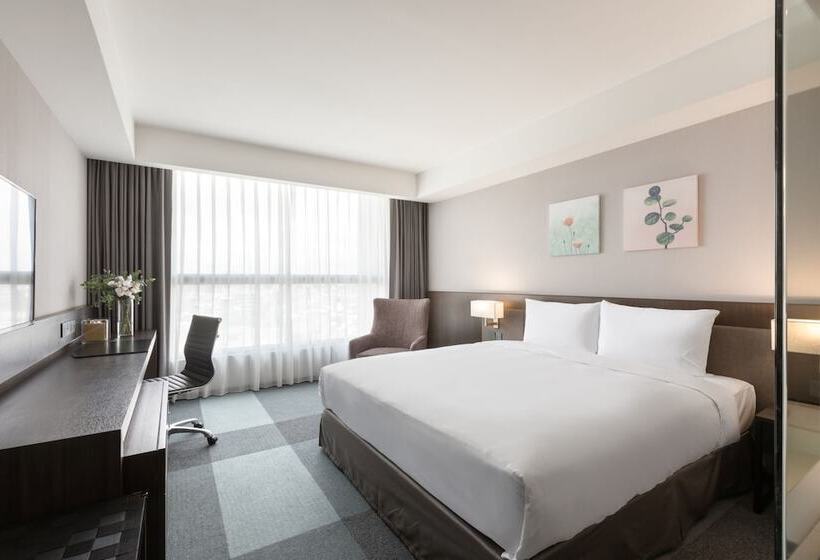 اتاق لوکس, Lakeshore Hotel Tainan