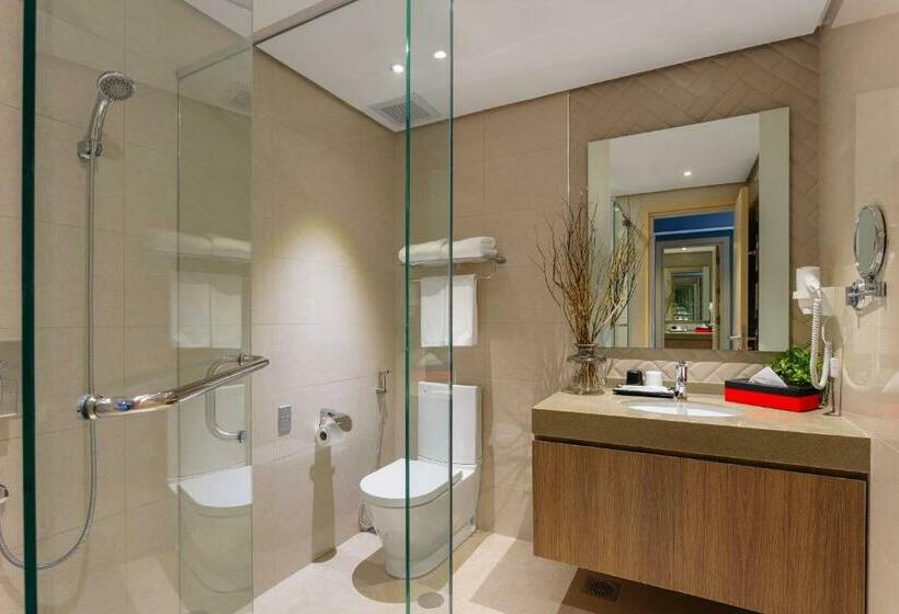 Номер Deluxe Кровать Кинг, Summit Hotel Greenhills