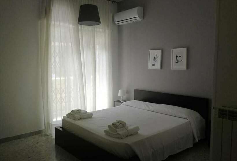 חדר סטנדרט לשלושה, Gatto Bianco Picone 19