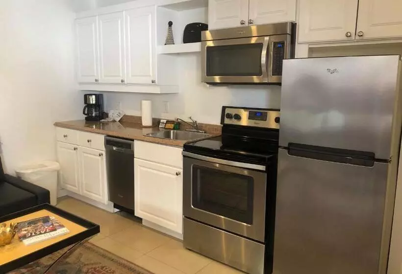 سوییت, Captiva Beach Resort