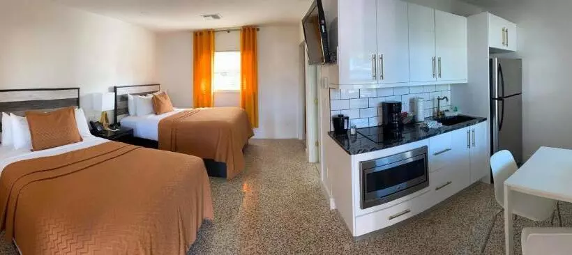 اتاق استاندارد یک نفره, Captiva Beach Resort