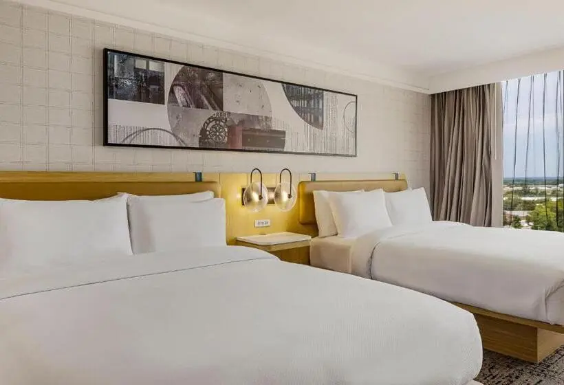 اتاق استاندارد با تخت دو نفره بزرگ برای معلولان, Delta Hotels Nashville Airport