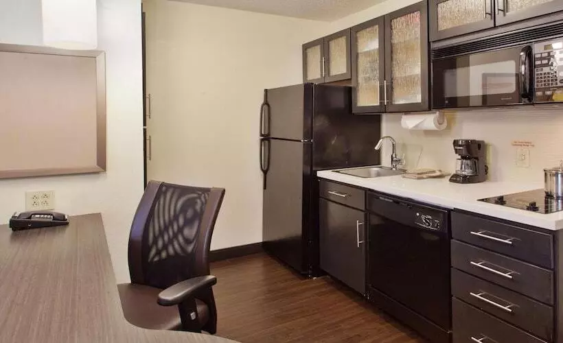 سوییت, Sonesta Simply Suites Dallas Richardson