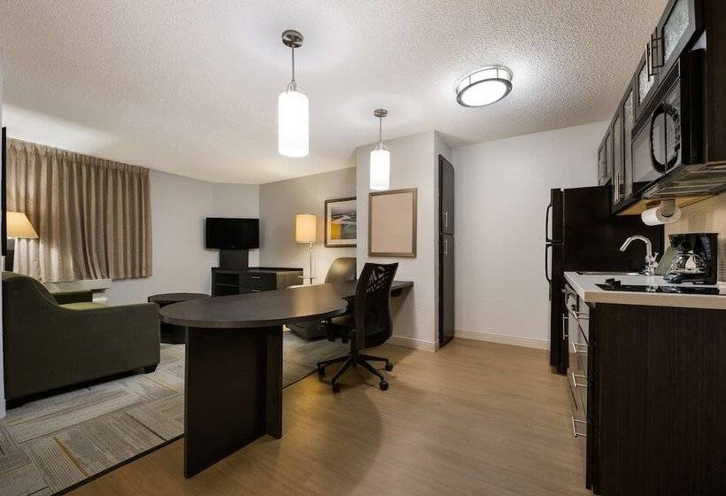 Люкс, Sonesta Simply Suites Huntsville Research Park