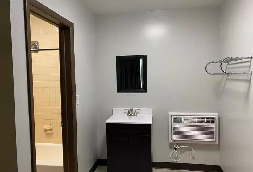 Standard Room, Wooden Shoe Motel
