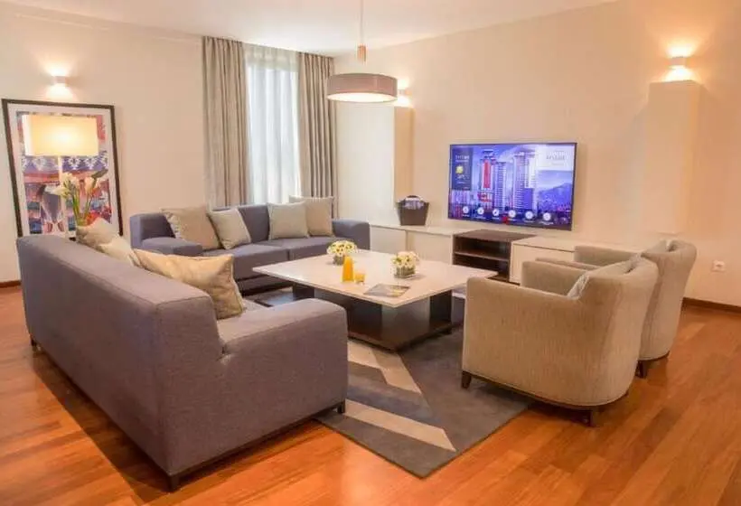 Huoneisto 3 Makuuhuonetta, Bosmal Arjaan By Rotana