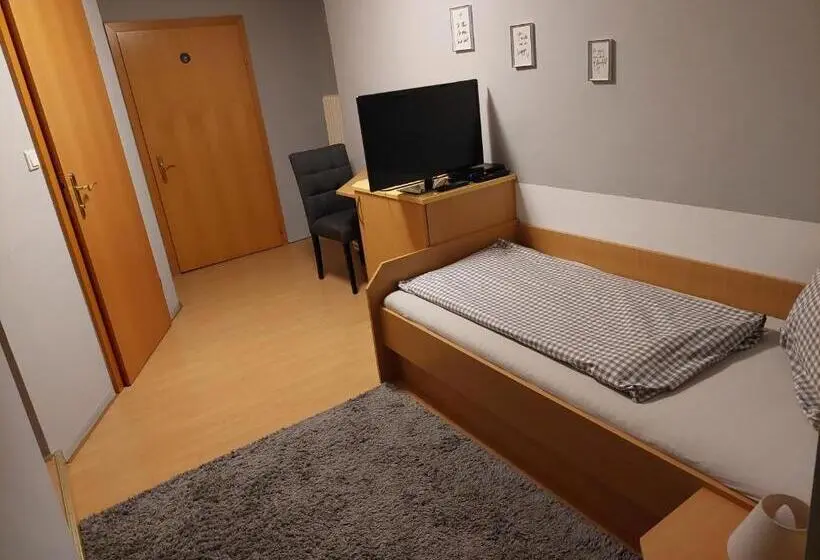 スタンダードシングルルーム, 3 Raben   Leoben   Zimmer Für Geschäftsreisende, Urlauber, Monteure Und Handwerker, Polski Pensjonat