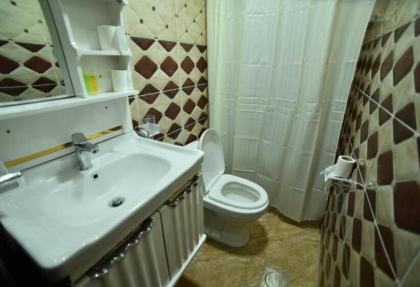 اتاق لوکس سه تخته, Petra Guests