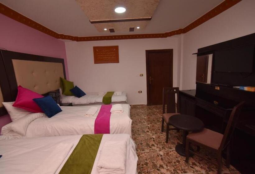 اتاق لوکس سه تخته, Petra Guests