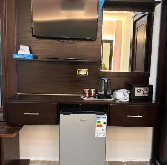 اتاق لوکس چهار تخته, Petra Guests