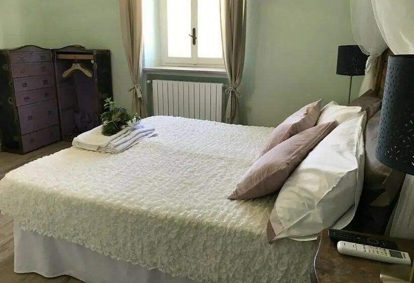 デラックスルーム, Tra I Campi Di Papaveri