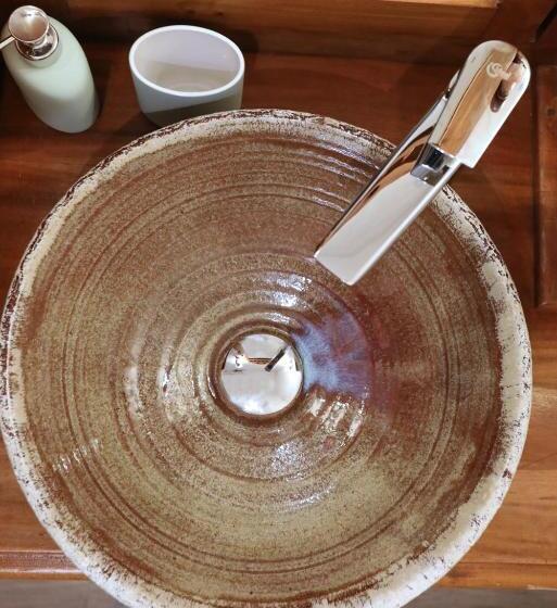 اتاق لوکس, Tra I Campi Di Papaveri