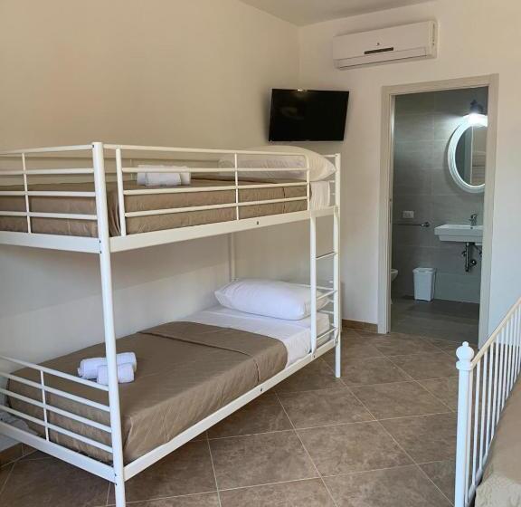 اتاق استاندارد چهار تخته, Le Tre Colonne