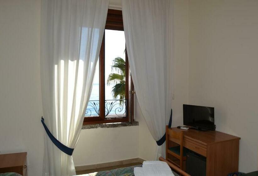 Номер Стандарт Вид на Море, Palazzo Durante