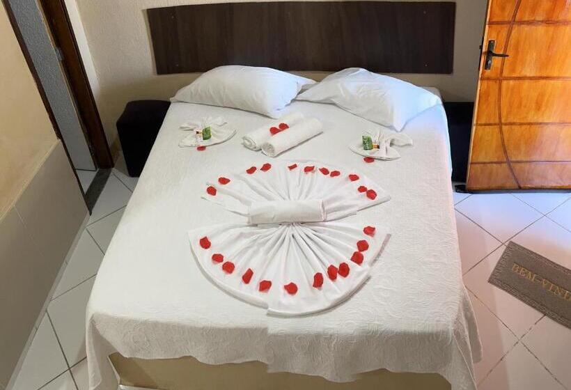 标准单人间, Pinto Martins