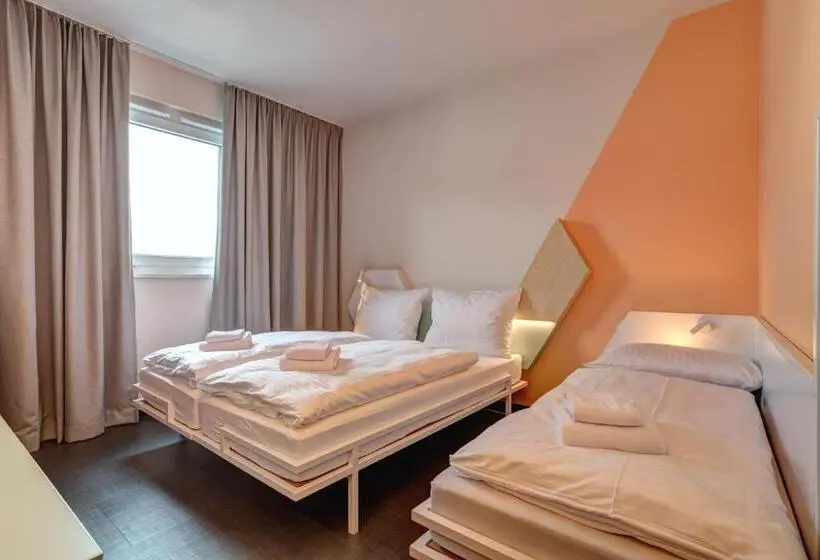 スタンダードトリプルルーム, Meininger Hotel Heidelberg Hauptbahnhof