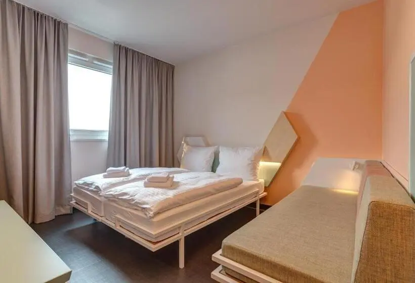 スタンダードトリプルルーム, Meininger Hotel Heidelberg Hauptbahnhof