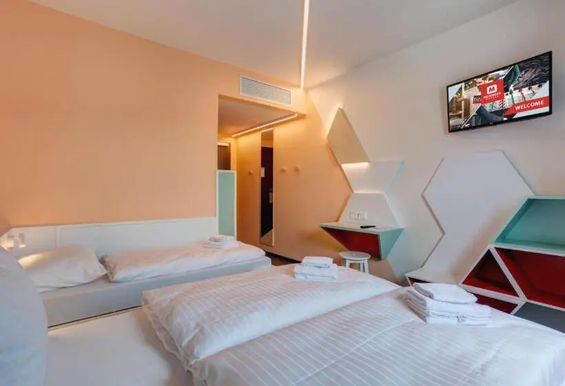 スタンダードトリプルルーム, Meininger Hotel Heidelberg Hauptbahnhof