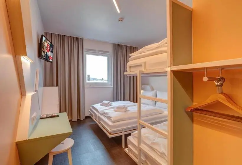 スタンダード4人部屋, Meininger Hotel Heidelberg Hauptbahnhof