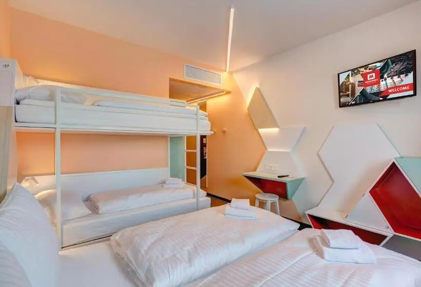 スタンダード4人部屋, Meininger Hotel Heidelberg Hauptbahnhof