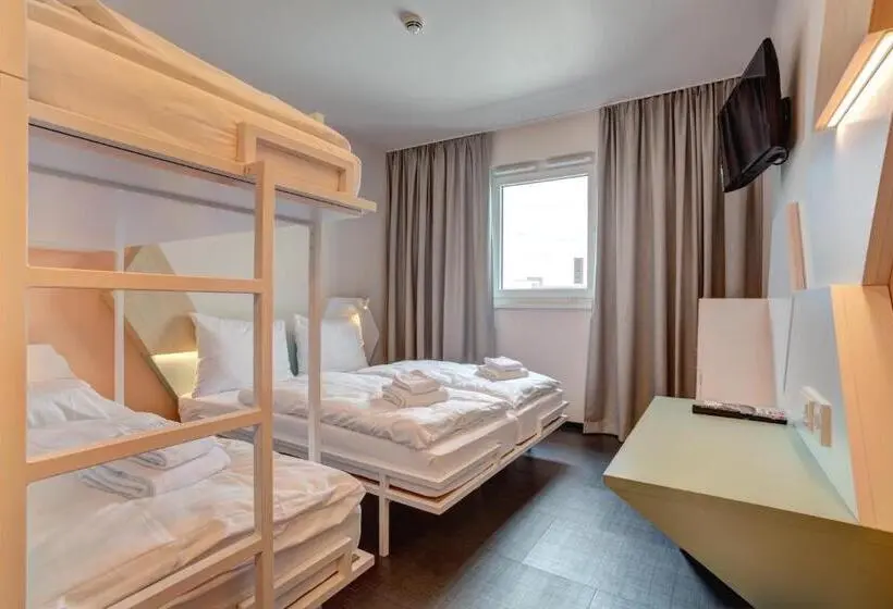 スタンダード4人部屋, Meininger Hotel Heidelberg Hauptbahnhof
