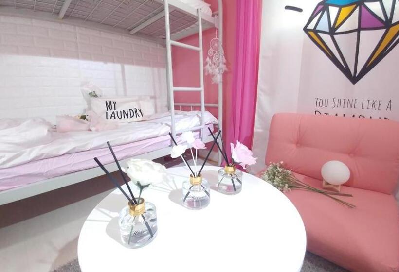 Standardzimmer, Spring Light