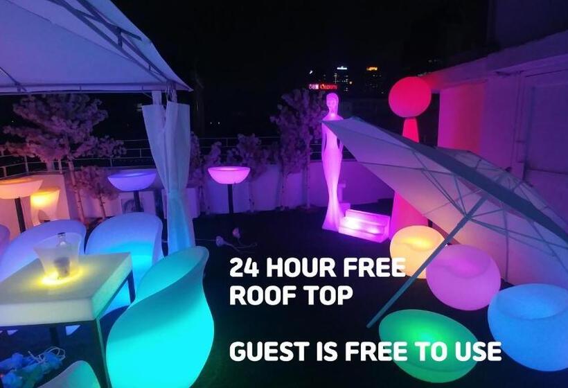 Standardzimmer, Spring Light