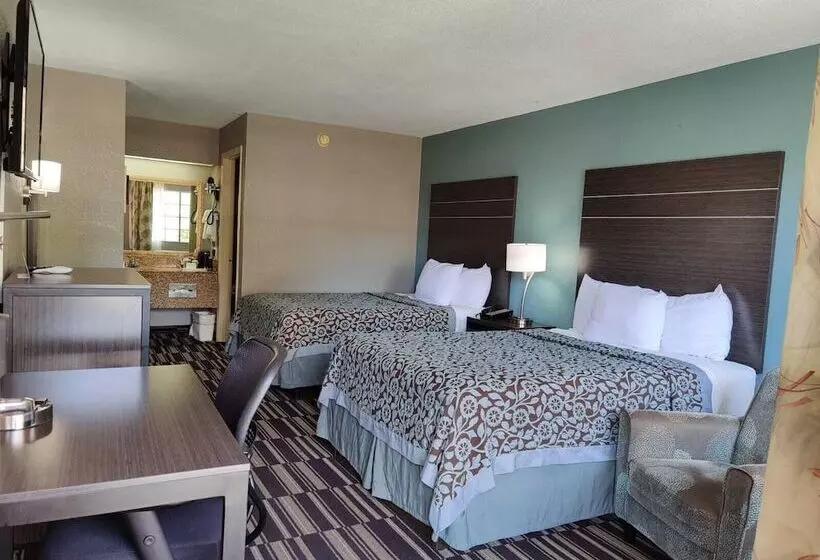 ２ダブルベッドのスタンダードルーム, Days Inn By Wyndham Southaven Ms