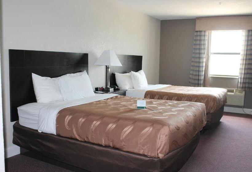 جناح, Quality Inn & Suites Port Arthur  Nederland
