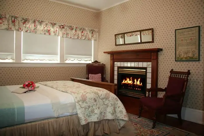 デラックスルーム, Eureka Street Inn