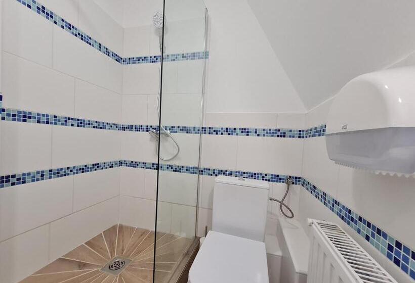 带3个卧室的公寓, Tulipanvendeghaz