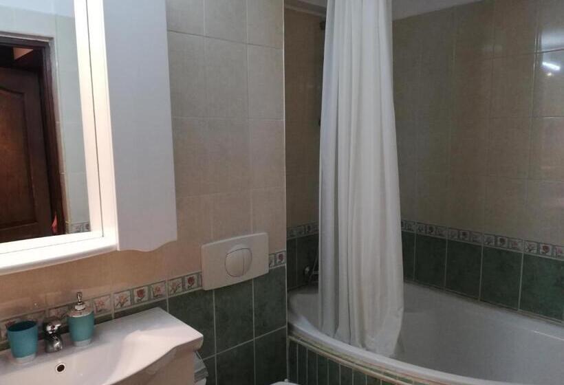 إستوديو قياسى مطل على البحر, Casa Ruxandrei