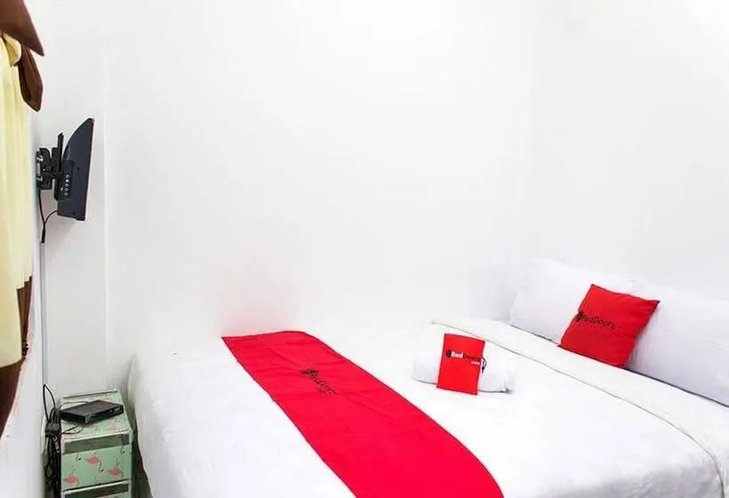 Quarto standard, Reddoorz @ Galuh Mas