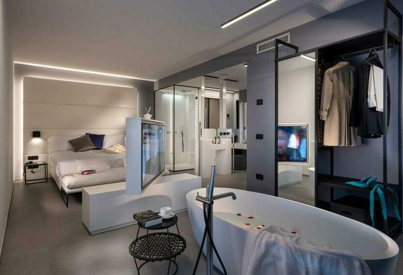Люкс Кровать Кинг, J44 Lifestyle