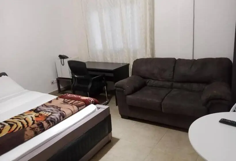 اتاق لوکس با بالکن, Meka