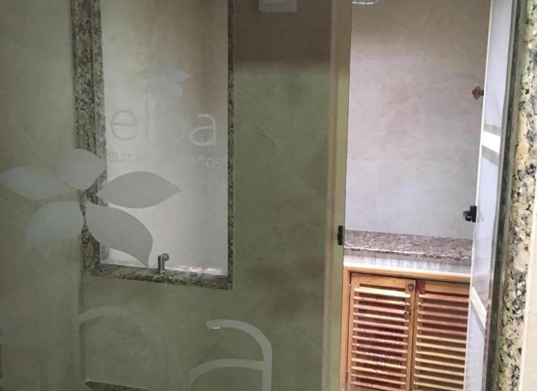 Номер Deluxe, & Suites Elba