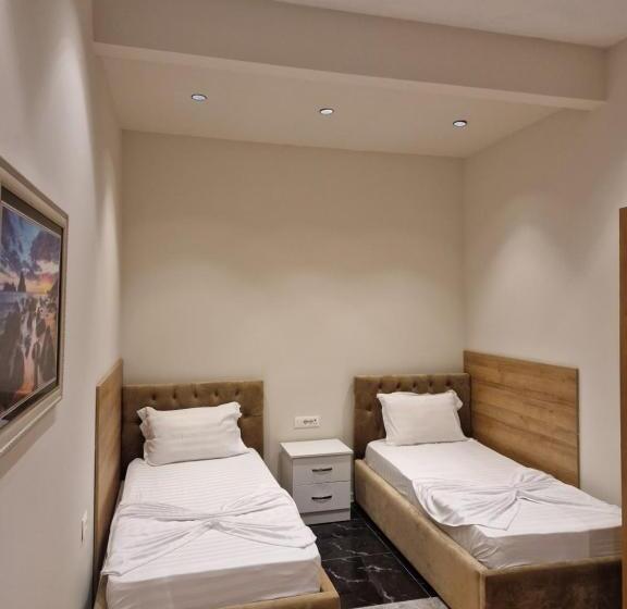 스탠다드 룸, Colis