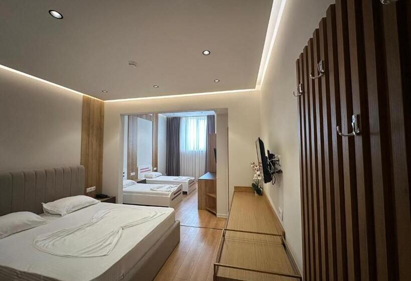 4인용 스탠다드 룸, Colis