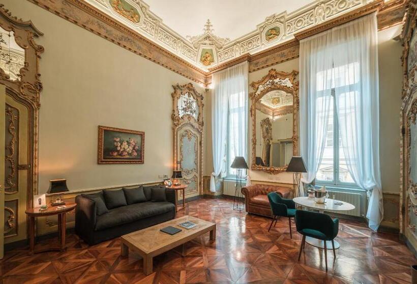 جناح ديلوكس سرير كينج, Royal Palace