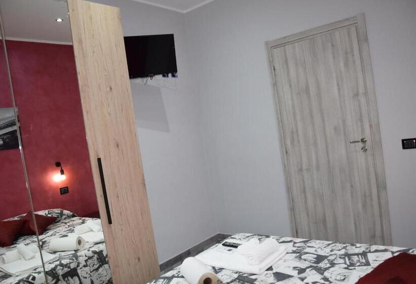 带1个卧室的高级公寓, City