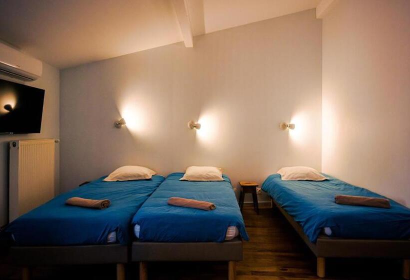 غرفة عائلية, Gîte Le Pied Du Géant   Local Sécurisé Pour Les Vélos