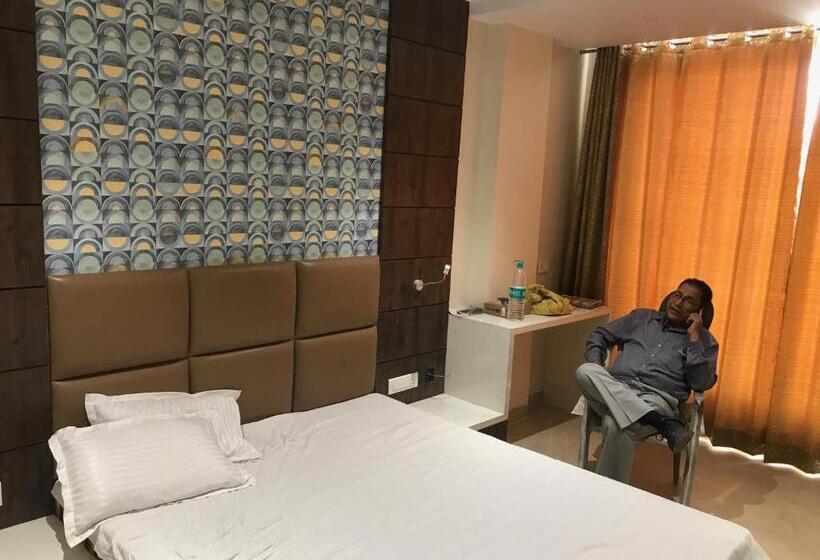 Habitació Deluxe, Manbhavan