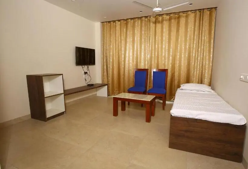 Studio Standard, Manbhavan