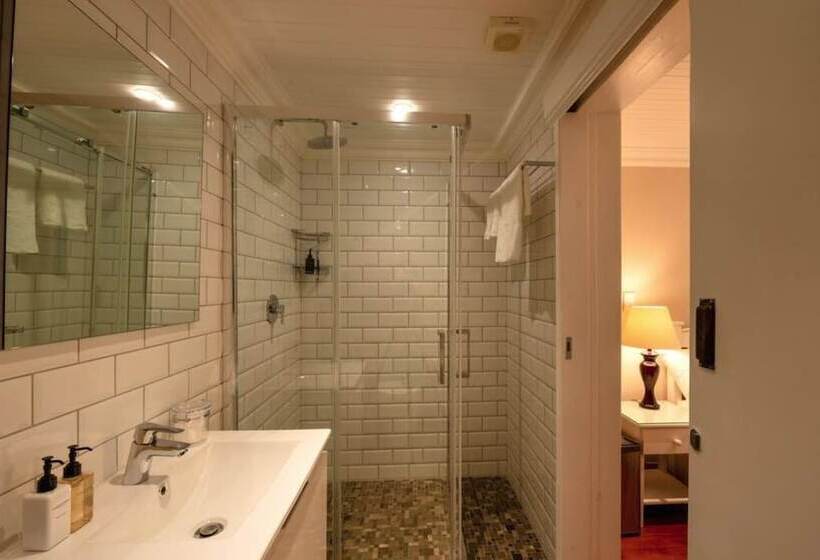 غرفة ديلوكس, The Willets Boutique